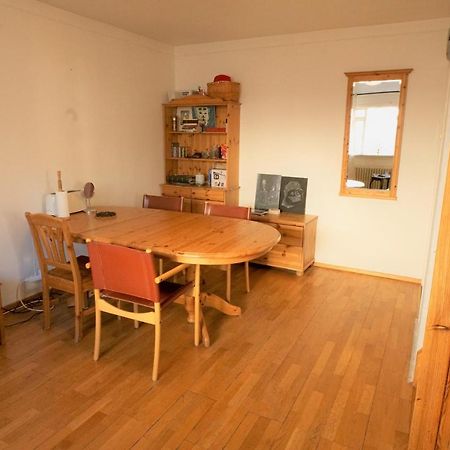 Appartement Cozy On The Strip à Reykjavik Extérieur photo